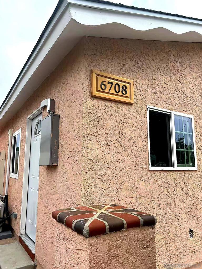 6708 Barnhurst
