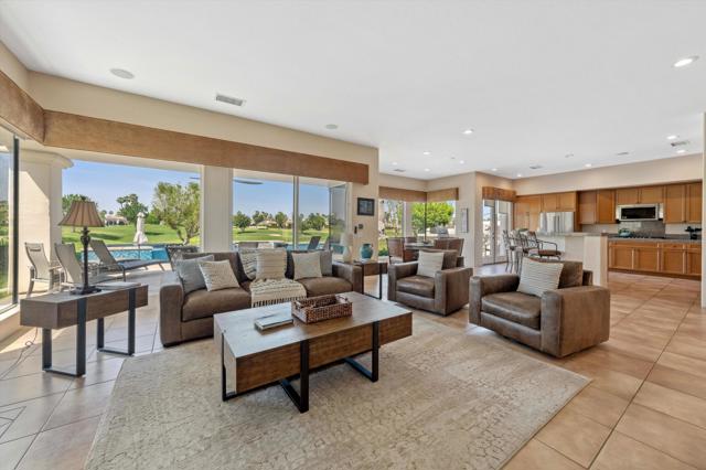 80788 Hermitage, La Quinta CA: https://media.crmls.org/mediaz/2ee3ba9d-437e-498b-87a0-d5876efe652c.jpg