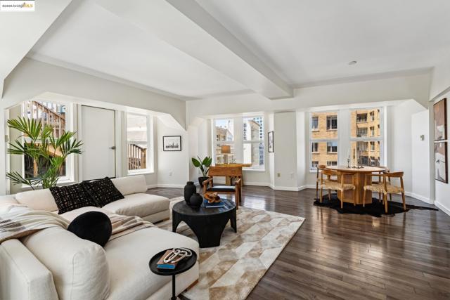 1615 Broadway, Oakland CA: https://media.crmls.org/mediaz/2ee3bbd8-1352-4615-83e0-1b75362eae38.jpg