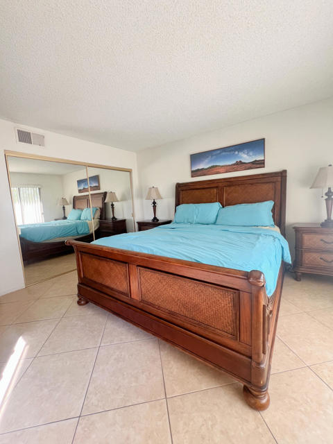 40513 Bay Hill Way, Palm Desert CA: https://media.crmls.org/mediaz/2ee3cda8-6a94-438d-bea2-144550f26a4a.jpg