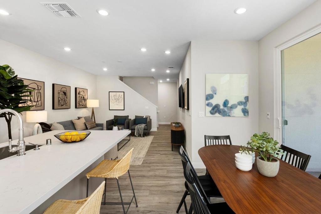2Ee615C2 E467 4511 B0D7 Bdaa782B0Aef 1303 Besra Terrace #1, Sunnyvale, Ca 94087 &Lt;Span Style='BackgroundColor:transparent;Padding:0Px;'&Gt; &Lt;Small&Gt; &Lt;I&Gt; &Lt;/I&Gt; &Lt;/Small&Gt;&Lt;/Span&Gt;