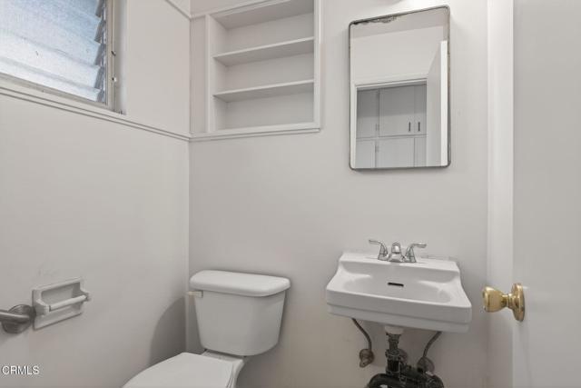 Detail Gallery Image 16 of 26 For 722 W Robert Ave, Oxnard,  CA 93030 - 3 Beds | 1/1 Baths