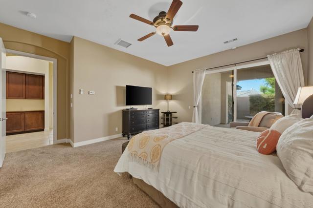 51686 Via Sorrento, La Quinta CA: https://media.crmls.org/mediaz/2ee868cc-4c0b-422c-b266-7e4c9f49c1a6.jpg