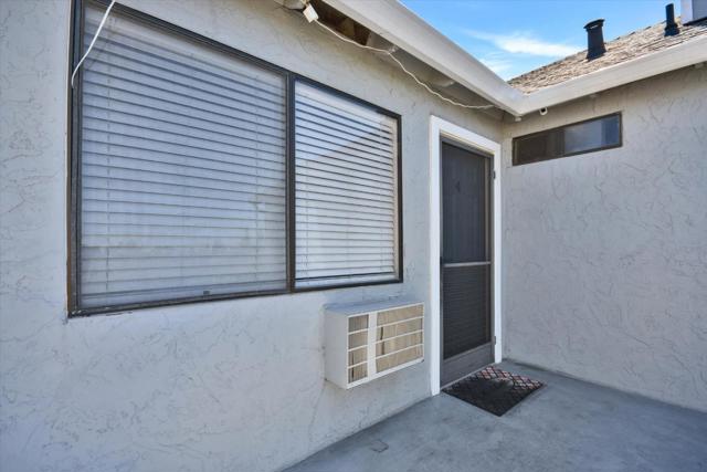4965 Edgar Court, San Jose CA: https://media.crmls.org/mediaz/2ee8cbf1-79d6-443d-8ba3-3a585dfb5b50.jpg