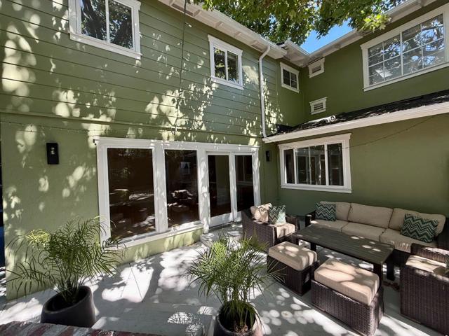 1082 Lupin Way, San Carlos CA: https://media.crmls.org/mediaz/2ee97af7-d5cb-4a55-ad2d-2bfef0871a84.jpg