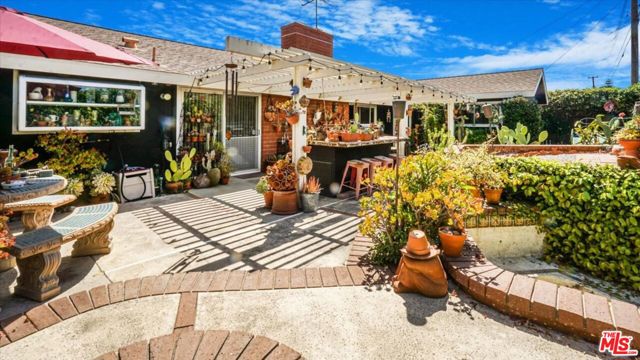 1237 Brian Street, Placentia CA: https://media.crmls.org/mediaz/2ee97b67-8ff2-430c-9f75-0715921008ab.jpg
