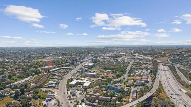 8172 Golden Ave, Lemon Grove CA: https://media.crmls.org/mediaz/2eea3a0c-22b0-4ad0-926b-5e136624cd4e.jpg