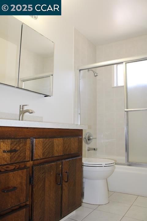 835 33Rd St, Richmond CA: https://media.crmls.org/mediaz/2eeae5da-c2de-4aa7-bf32-b309539e8b0c.jpg
