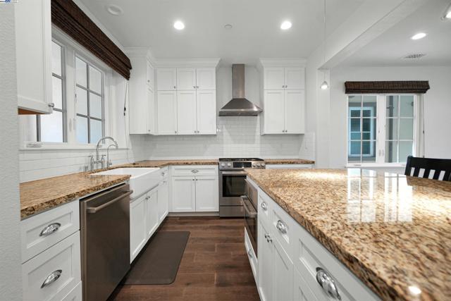 184 Stevenson Blvd, Fremont CA: https://media.crmls.org/mediaz/2eeb3667-d6d4-4514-9221-018415b8de30.jpg