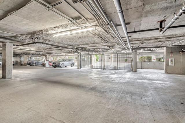 108 Bryant Street, Mountain View CA: https://media.crmls.org/mediaz/2eeb9390-3e09-45c5-8c50-d404aed27178.jpg