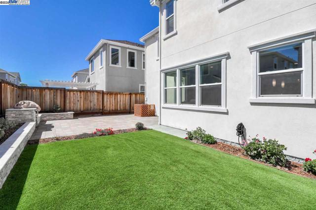 36151 Windwood Lane, Newark CA: https://media.crmls.org/mediaz/2eec49a3-3ee6-4a21-bd0a-9c5e8c85c115.jpg