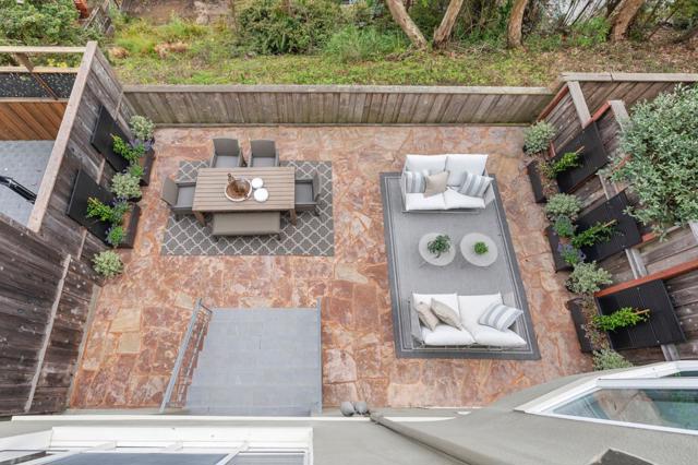 107 Knockash, San Francisco CA: https://media.crmls.org/mediaz/2eee48fc-1df9-40e8-a01f-e8b4d6aa8020.jpg