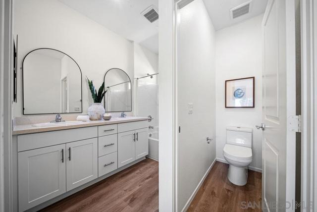8188 Golden Ave, Lemon Grove CA: https://media.crmls.org/mediaz/2eeef7a6-e63d-4c31-a2e6-4459ca91a6c7.jpg
