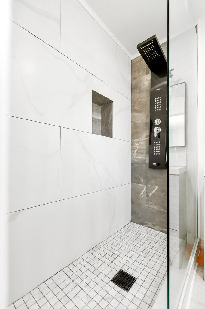 MLS #219123414DA img 25