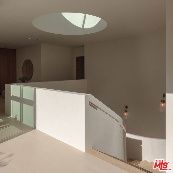 MLS #25572987 img 48