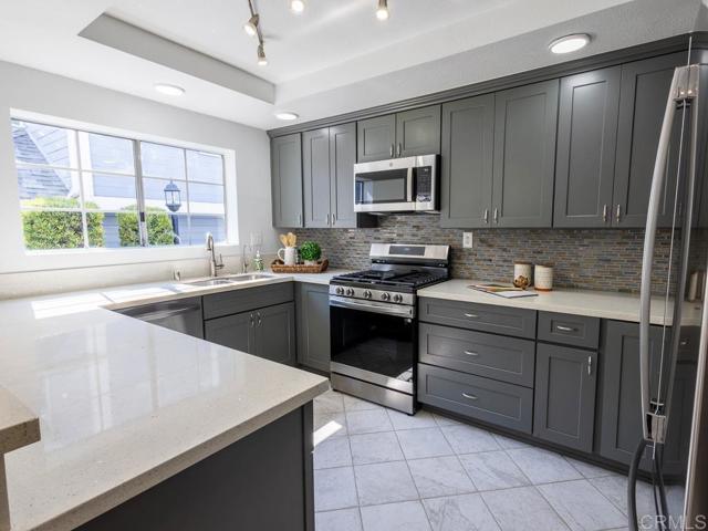 Detail Gallery Image 1 of 34 For 9989 Maya Linda Rd #64,  San Diego,  CA 92126 - 2 Beds | 2 Baths