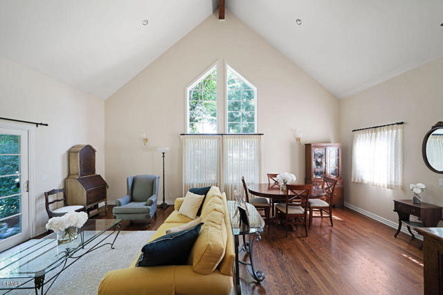 2017 Freeborn Way,  CA: https://media.crmls.org/mediaz/2ef0f31e-e0d8-4e6e-8b36-77a01f1bcedc.jpg