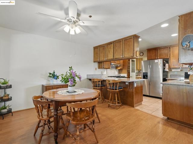 177 Bryce Way, Vacaville CA: https://media.crmls.org/mediaz/2ef31c54-c8ce-43d7-bf15-dad88bc2116c.jpg