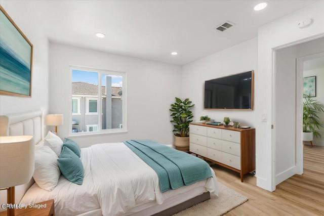 Detail Gallery Image 15 of 20 For 1314 Gina Dr, Oxnard,  CA 93030 - 3 Beds | 2/1 Baths