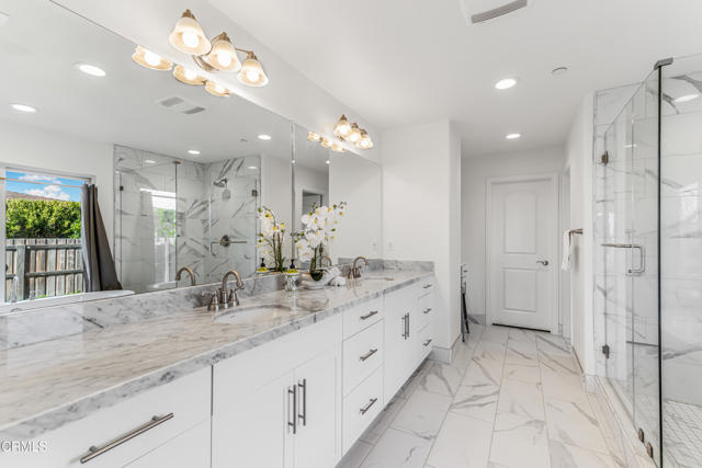 Detail Gallery Image 18 of 46 For 759 via Cielito, Ventura,  CA 93003 - 4 Beds | 4 Baths