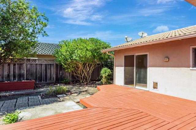 1223 La Canada Way, Salinas CA: https://media.crmls.org/mediaz/2ef521f8-c8ae-4ac6-aa5a-775d18db556b.jpg