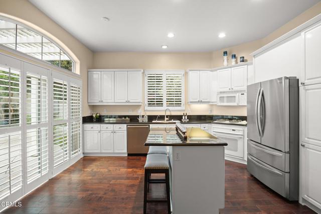 985 Corte Augusta, Camarillo CA: https://media.crmls.org/mediaz/2ef56c2b-2be0-4cfc-8ae2-c971a3b82c42.jpg
