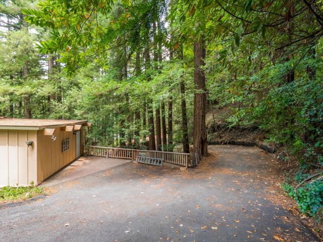325 Woodland Drive, Scotts Valley CA: https://media.crmls.org/mediaz/2ef5a536-fff4-48e5-901e-151beea32824.jpg