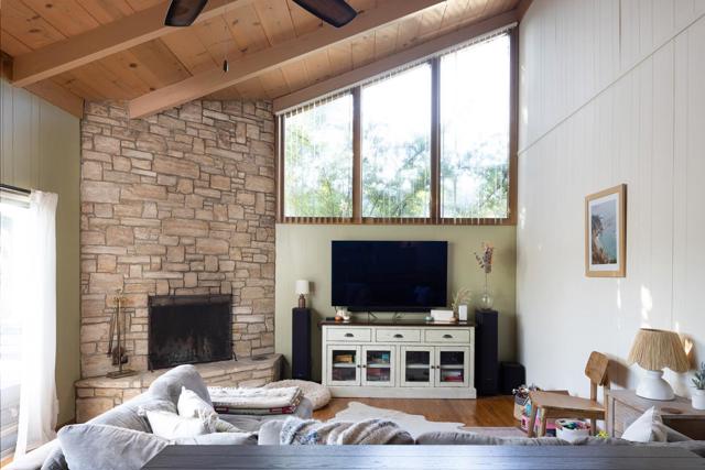 26027 Mesa Drive, Carmel CA: https://media.crmls.org/mediaz/2ef5b4cf-aaf1-48fe-ac21-023a003ea4e8.jpg