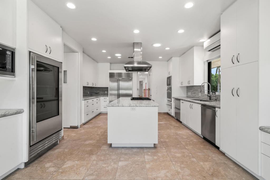 2ef5d30c 289c 4fd6 B5b5 Dcc94e4260c4