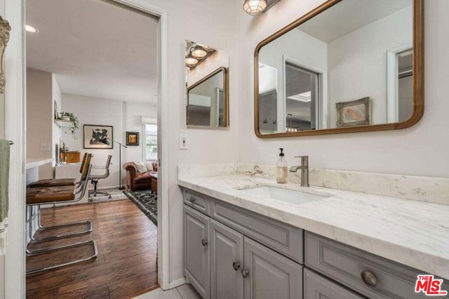 Image 50 of 74 For 440 Corona Del Mar