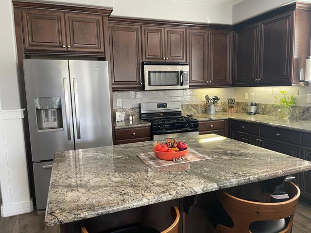 79879 Coatbridge Court, Indio CA: https://media.crmls.org/mediaz/2ef947a1-5640-4d74-9664-095aa089a898.jpg