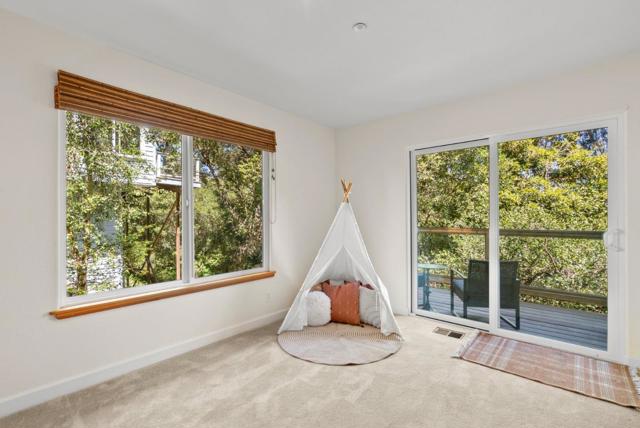 562 Cuesta Drive, Aptos CA: https://media.crmls.org/mediaz/2ef9acaa-5c04-4cef-bff9-24b40c9efbf2.jpg