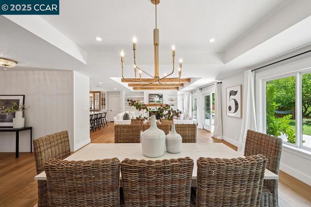 3108 Del Oceano Dr, Lafayette CA: https://media.crmls.org/mediaz/2efb8466-8e0c-4fbc-be89-8d7e8cc50bd6.jpg