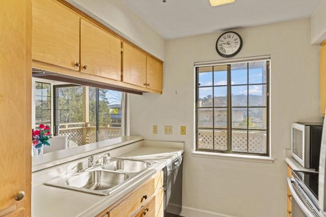 720 Pheasant Ridge Road, Del Rey Oaks CA: https://media.crmls.org/mediaz/2efbb6bd-b2a6-4aaf-bd1c-d8a680f4a770.jpg