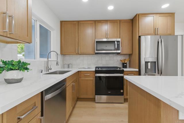 4471 Moraga Avenue, San Diego CA: https://media.crmls.org/mediaz/2efc39a9-4c11-43e7-8b4f-5a9956f462f4.jpg
