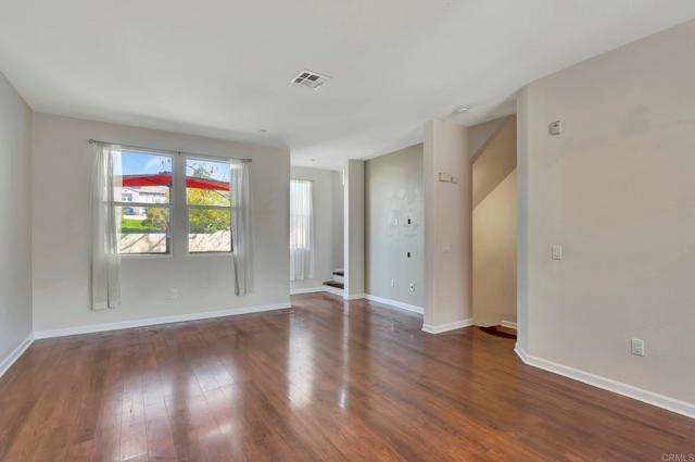 Image 9 of 54 For 2723 Apricot Ct