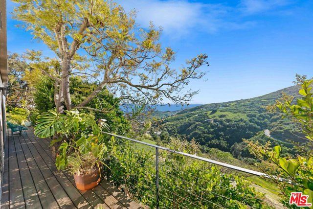 2727 Corral Canyon Road, Malibu CA: https://media.crmls.org/mediaz/2eff989d-fe4e-4993-b2db-76df41ef46f3.jpg