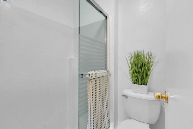 6189 Thornton Ave, Newark CA: https://media.crmls.org/mediaz/2effd90a-a4e9-4ff1-9d53-b6481075f222.jpg