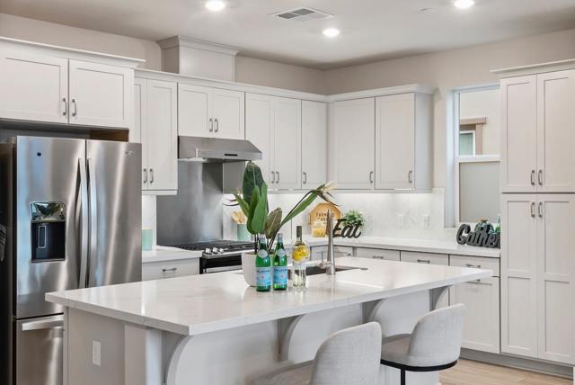 47382 Mission Falls Court, Fremont CA: https://media.crmls.org/mediaz/2effe191-34f6-4cde-8eec-5c68cc006497.jpg