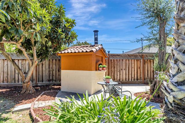 2447 Cottle Avenue, San Jose CA: https://media.crmls.org/mediaz/2f00c90e-d4bd-4be9-95f6-da5cce52e782.jpg