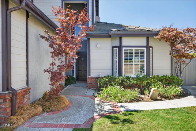 115 Cleveland Court, Ventura CA: https://media.crmls.org/mediaz/2f01dfad-4d2f-4d74-bbe4-8a51199262ab.jpg