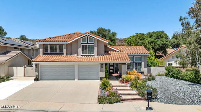 751 Lynnmere Drive, Thousand Oaks CA: https://media.crmls.org/mediaz/2f03e1b5-e40d-434d-8d7f-feedccbfc1c5.jpg