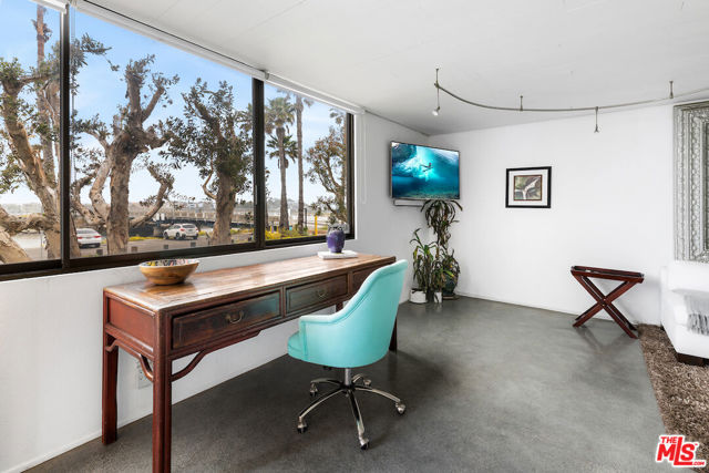 6209 Pacific Avenue, 104 photo 7