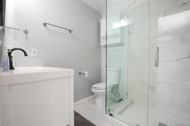 1996 Rohn Rd, Escondido CA: https://media.crmls.org/mediaz/2f056a56-a3df-4f84-be5a-1a1bf3bb124b.jpg