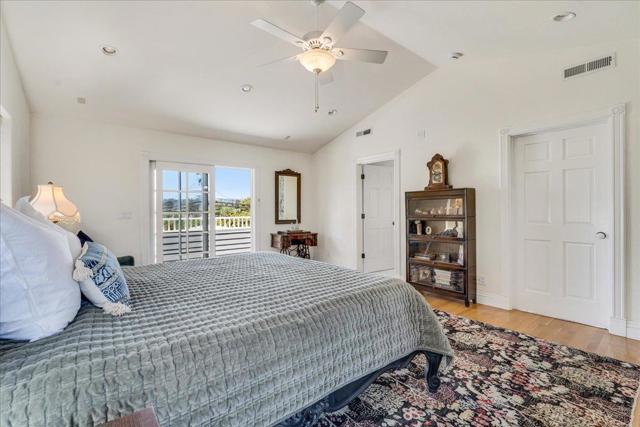 410 Monterey, Capitola CA: https://media.crmls.org/mediaz/2f06931a-2a2d-4e64-a7ea-24b4d31f718b.jpg