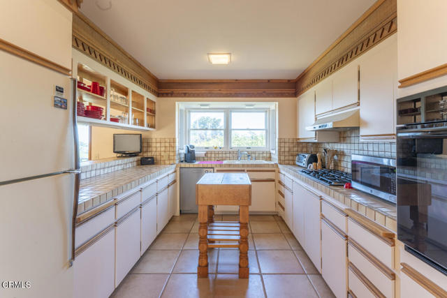 Detail Gallery Image 11 of 36 For 10950 Ford St, Mendocino,  CA 95460 - 3 Beds | 2/1 Baths