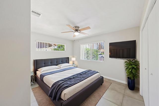 73765 Catalina Way, Palm Desert CA: https://media.crmls.org/mediaz/2f07f40b-9600-4615-9ac8-161e551d2a47.jpg
