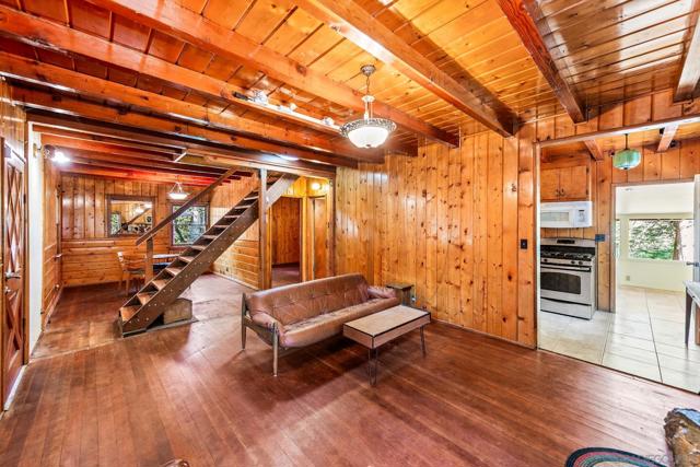 33613 Bailey Meadows Road, Palomar Mountain CA: https://media.crmls.org/mediaz/2f092161-1227-4ad6-ad35-e91ce60ab48a.jpg