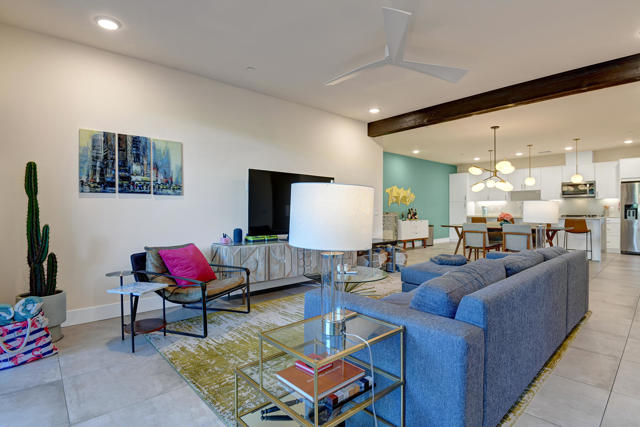 179 The Riv, Palm Springs CA: https://media.crmls.org/mediaz/2f0952ee-186b-476b-bde0-cab41c593ff5.jpg