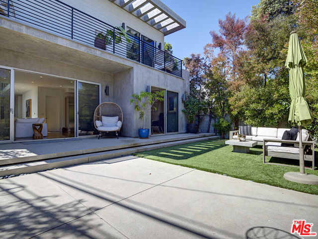 11954 Lucile Street, Culver City CA: https://media.crmls.org/mediaz/2f09c4ee-5f27-46b2-beea-aecde602f778.jpg